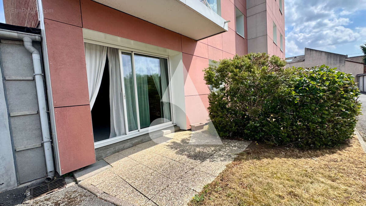 Appartement T3 en rez-de-chaussée avec terrasse et 2 places de parking ? Brebières - photo 8