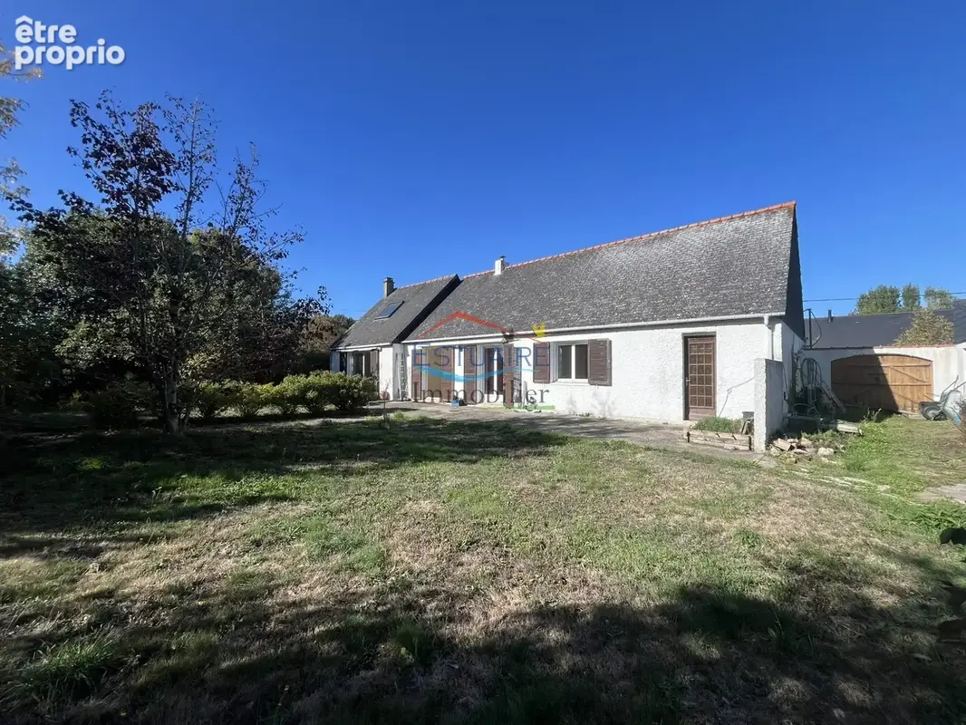 Maison à DONGES
