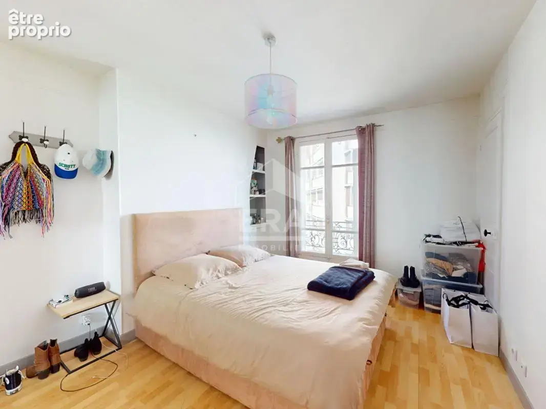 Appartement 2 pièces - 42m² - Charles-Michels - photo 2