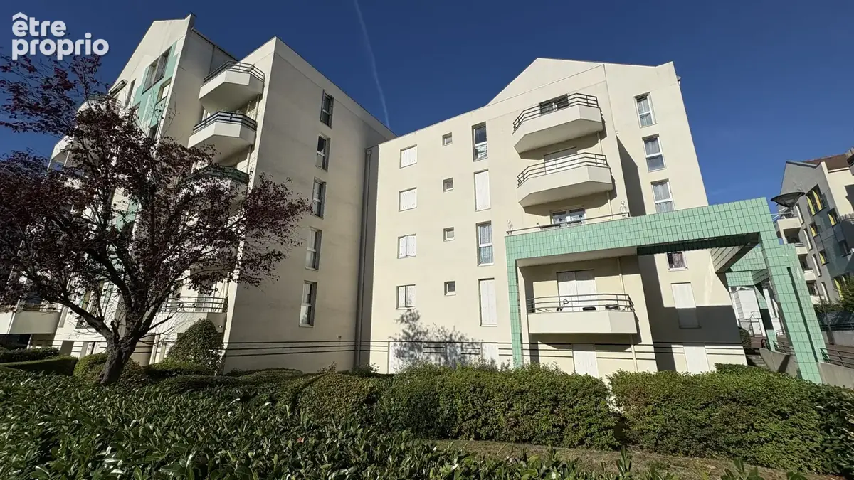 F3 'GABRIEL' avec grande terrasse et parking en sous-sol   Tremblay-en-France - photo 5