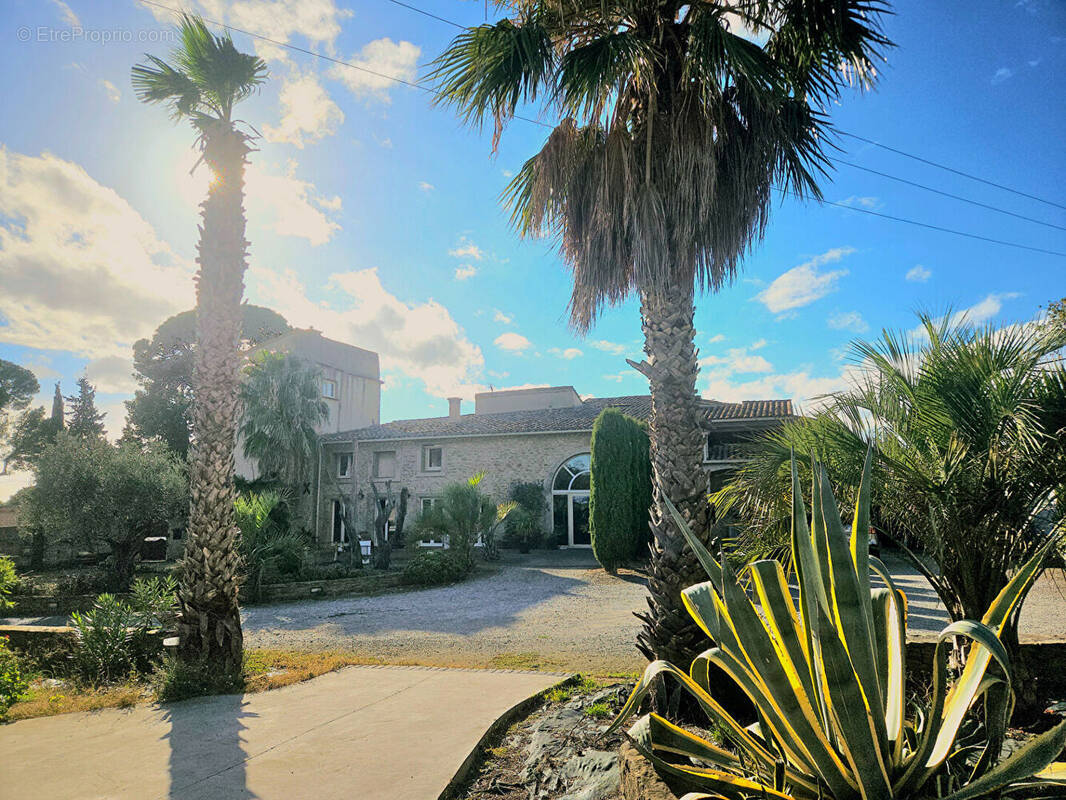 Maison à VILLEMOUSTAUSSOU