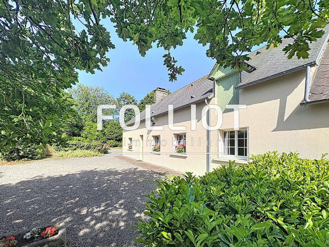 A VENDRE Maison à Condé sur Vire - 50890 - photo 2