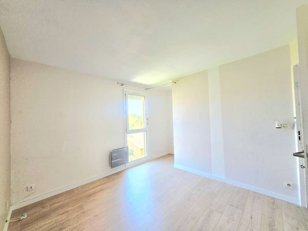 Sablettes - appartement dernier etage t3 vendu avec cave - photo 6