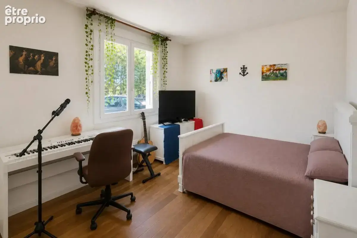 Maison de 7 pièces de 135 m² à Malataverne - photo 8