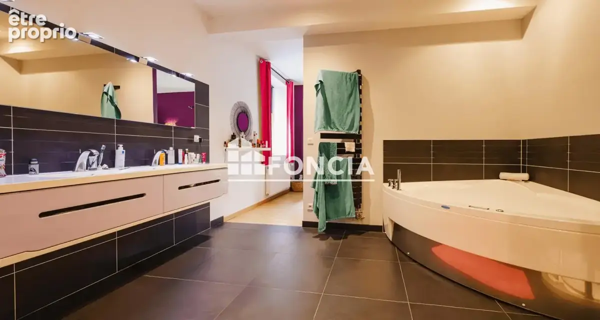 Fougeres proche centre  belle renovation - photo 10