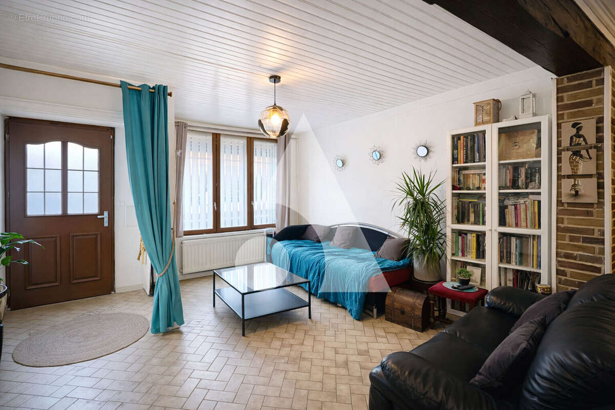 Maison à PETITE-FORET