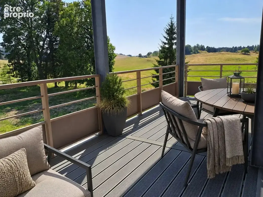 Appartement à LAJOUX