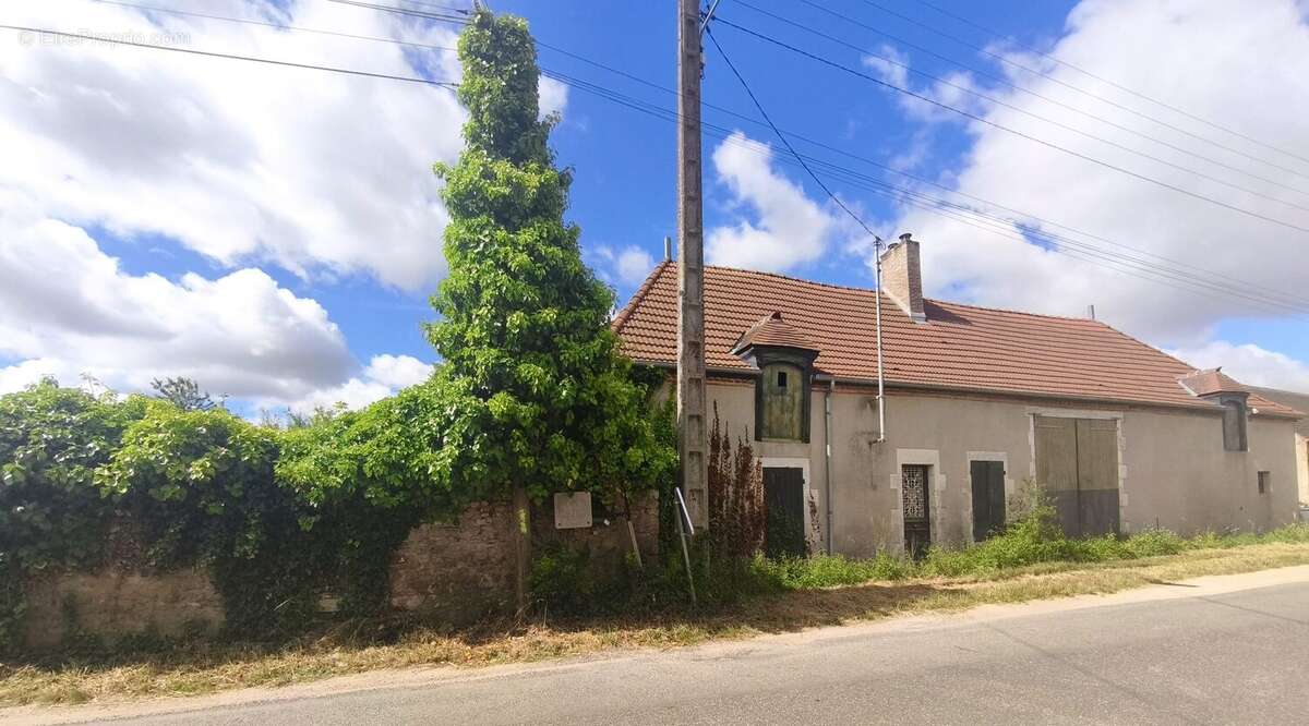 Maison 170 m² à Ferolles  - photo 2