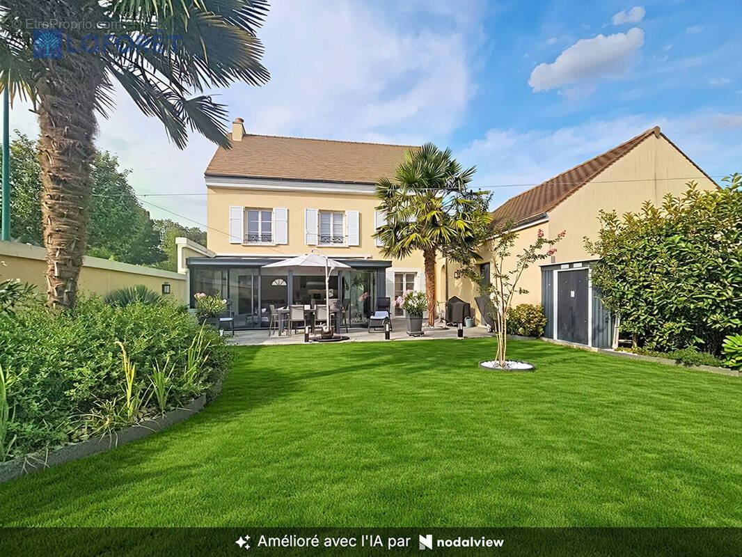 Maison à BAILLY-ROMAINVILLIERS