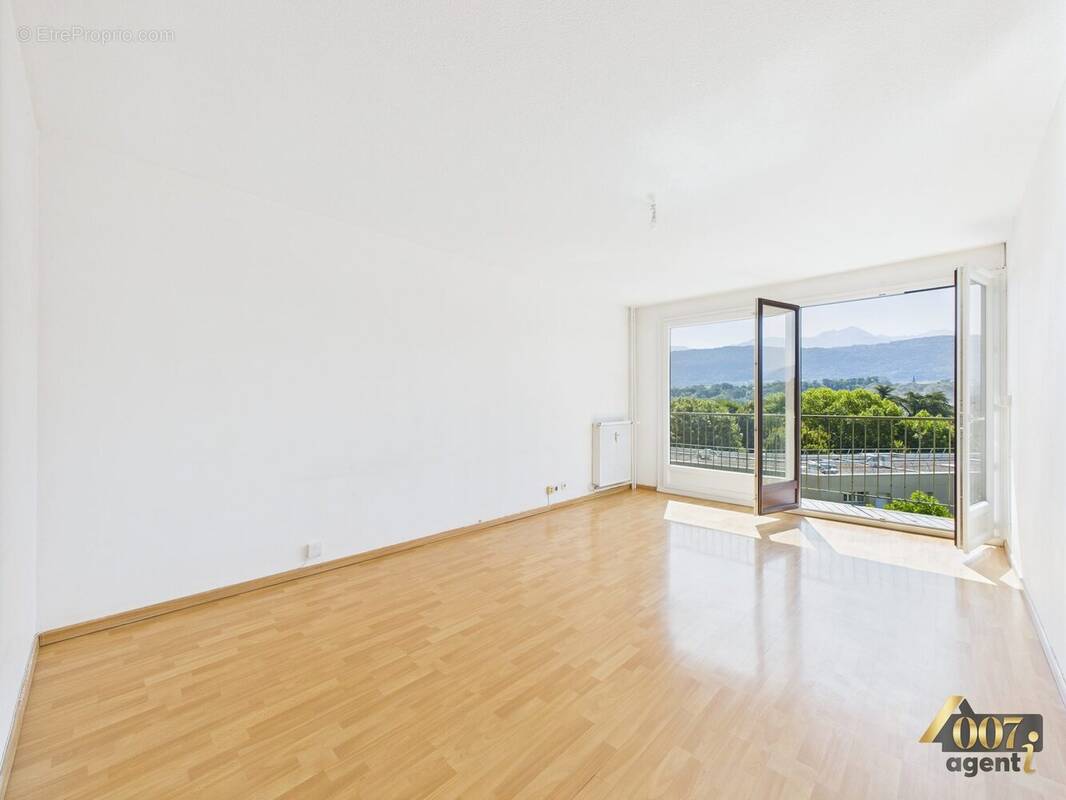 Appartement à MONTMELIAN