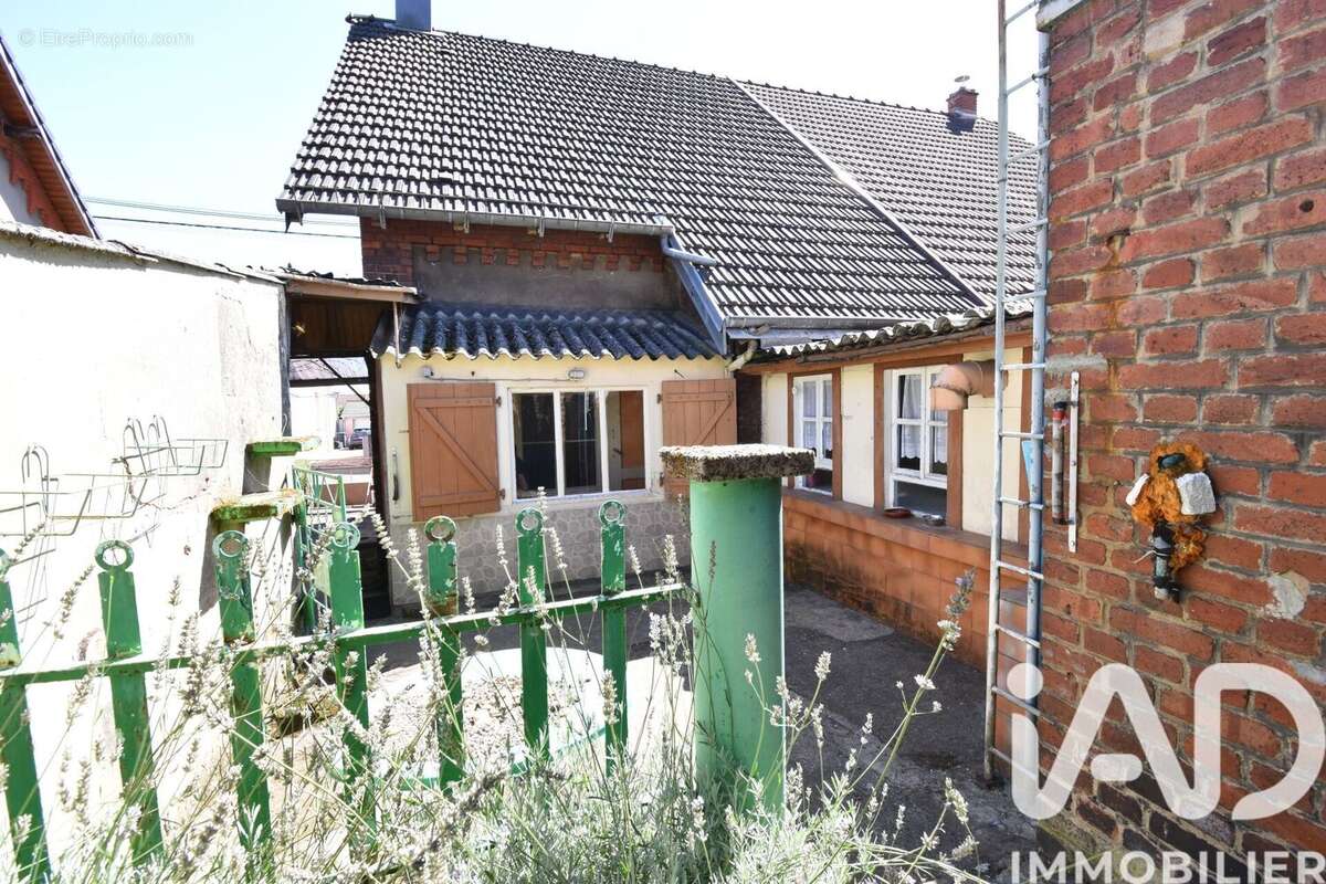 Maison 100 m² à Freyming-Merlebach  - photo 6