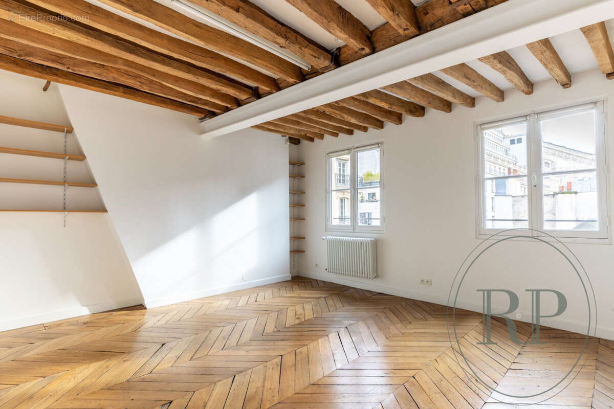 Appartement à PARIS-9E