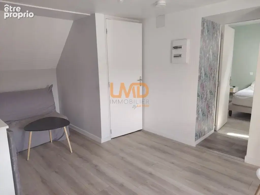 Immeuble de rapport rénové : 3 appartements + caves + garages + - photo 7