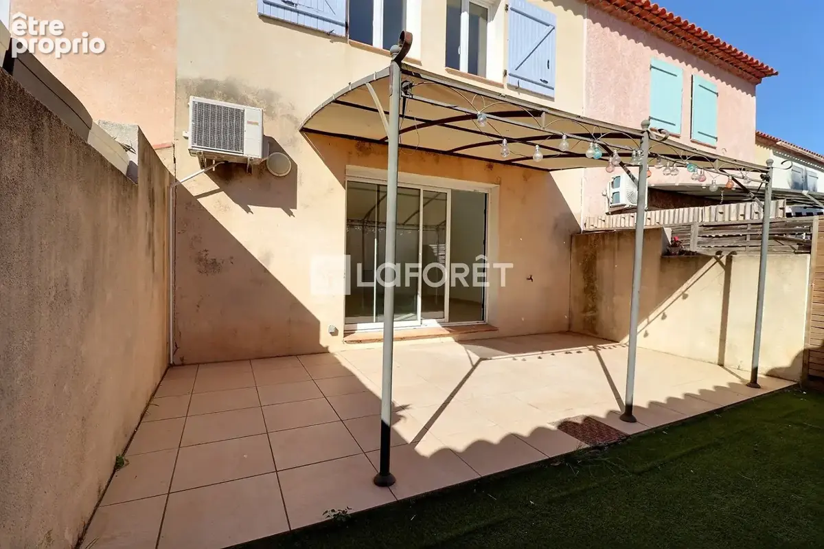 Photo Maison à La Crau au prix de 329 000€