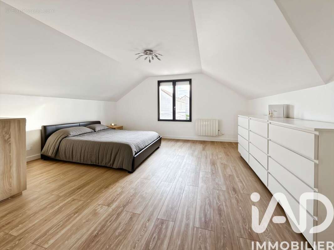 Photo 9 - Maison à CHENNEVIERES-SUR-MARNE