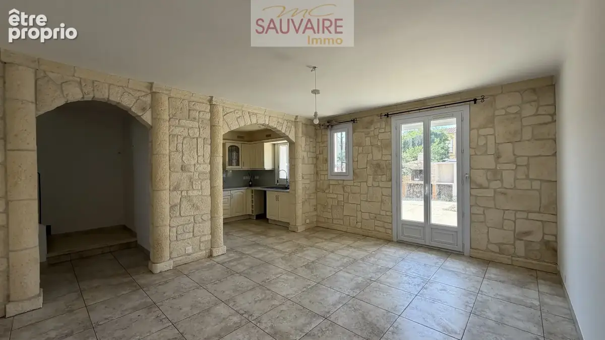 Maison à SAINT-LAURENT-DE-LA-SALANQUE