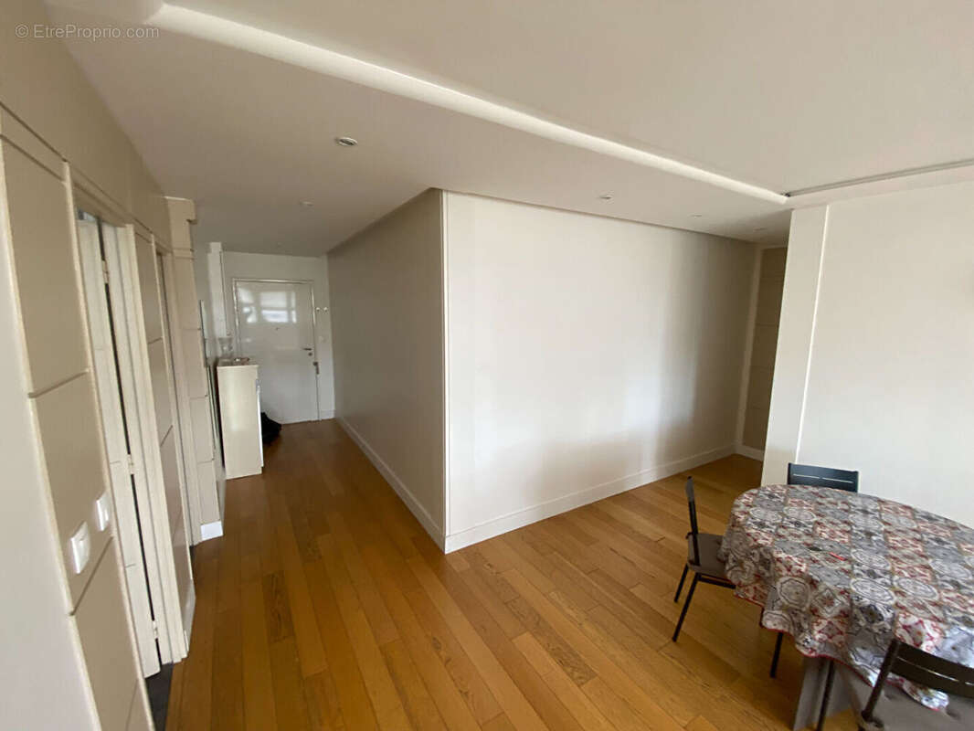 Appartement Paris 3 pièce(s) 66.45 m2 - photo 11