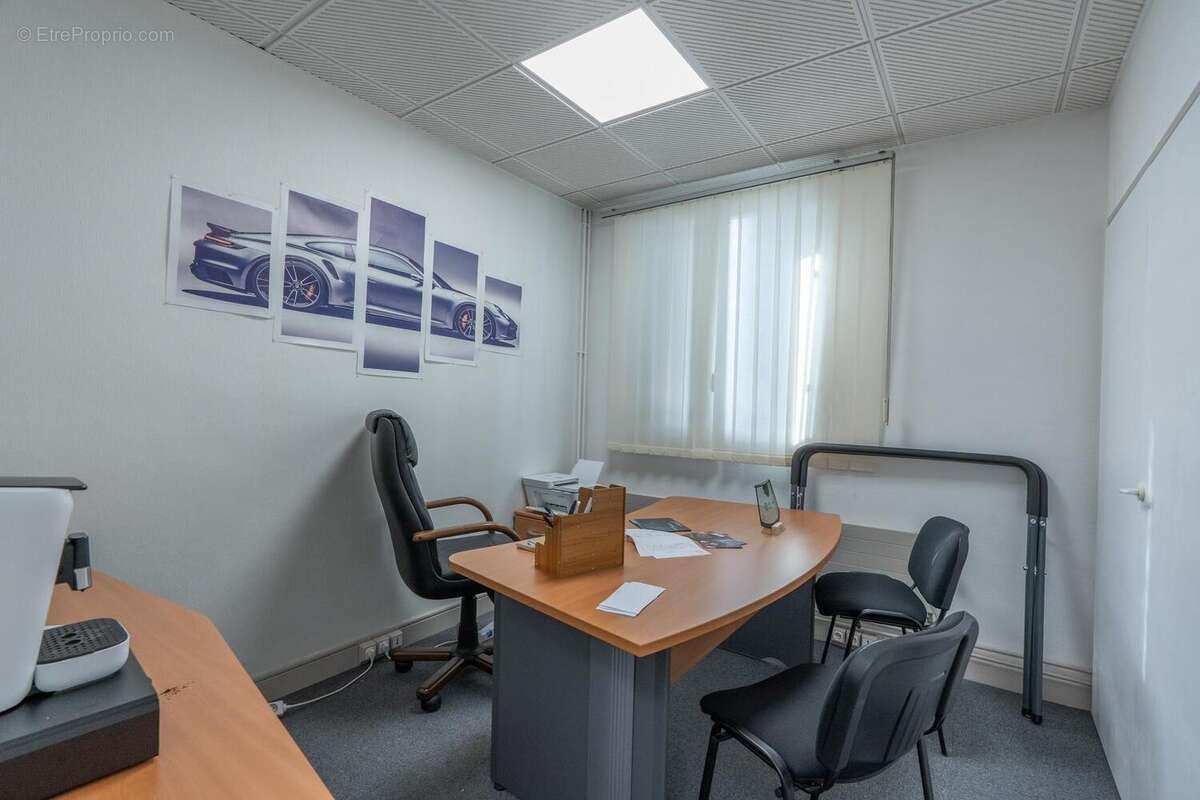 Photo 6 - Commerce à TROYES