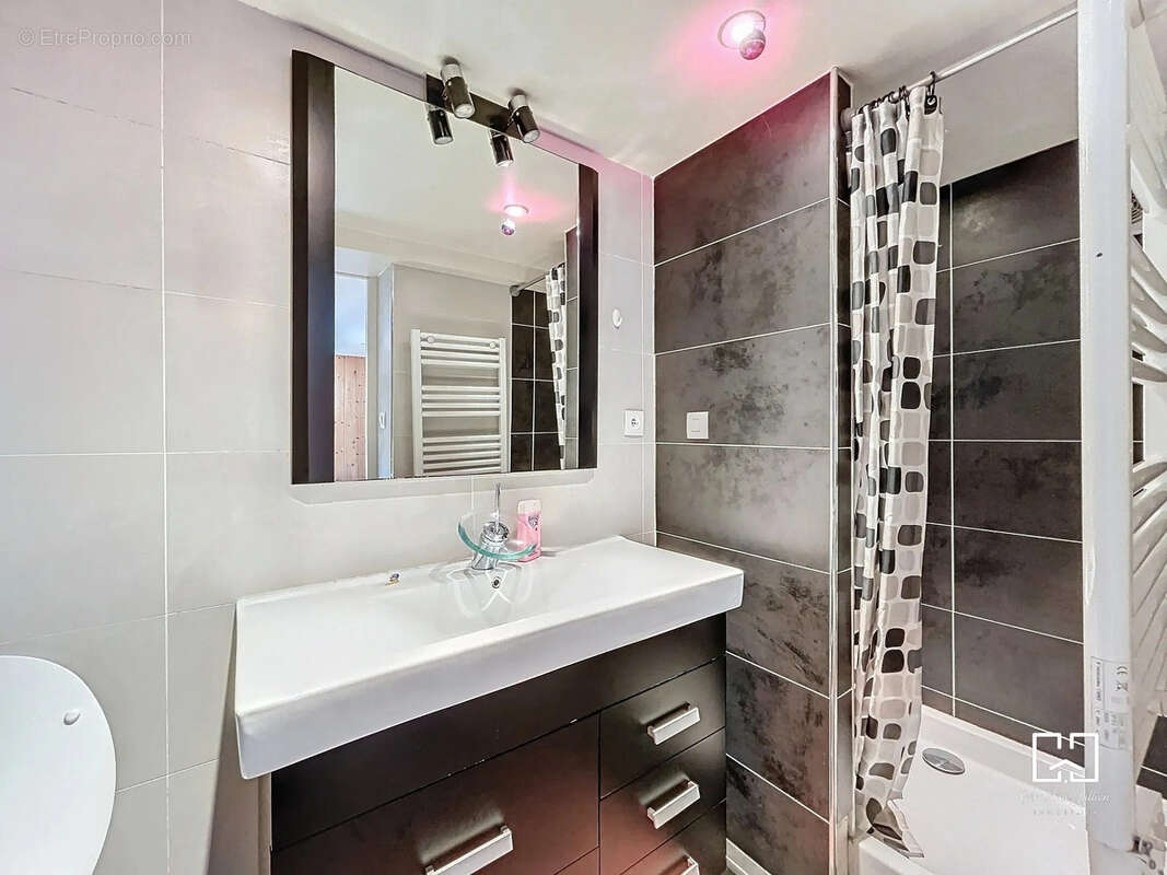 Appartement à L'ARGENTIERE-LA-BESSEE