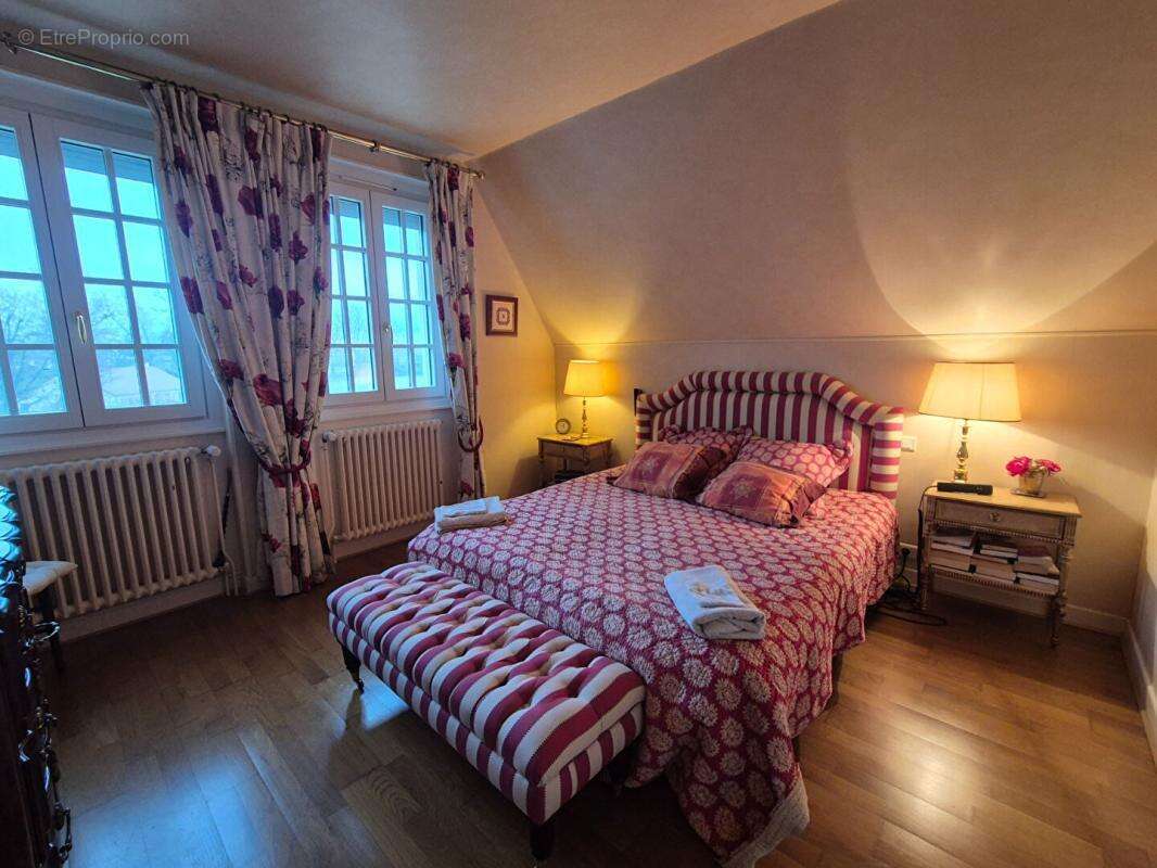 Maison à VARENNES-SUR-ALLIER