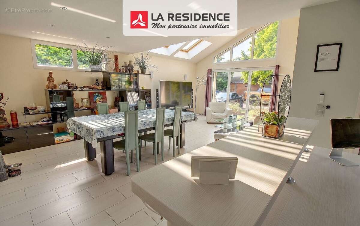 Maison 190 m² à Conflans-Sainte-Honorine  - photo 2