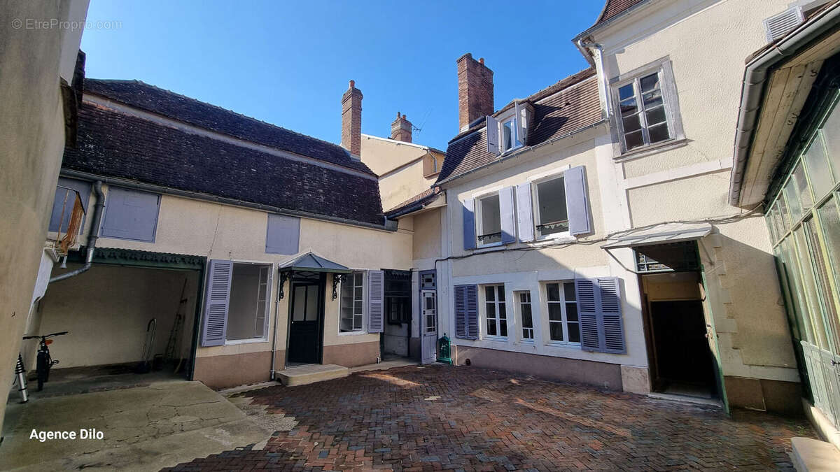 Maison à SAINT-FLORENTIN