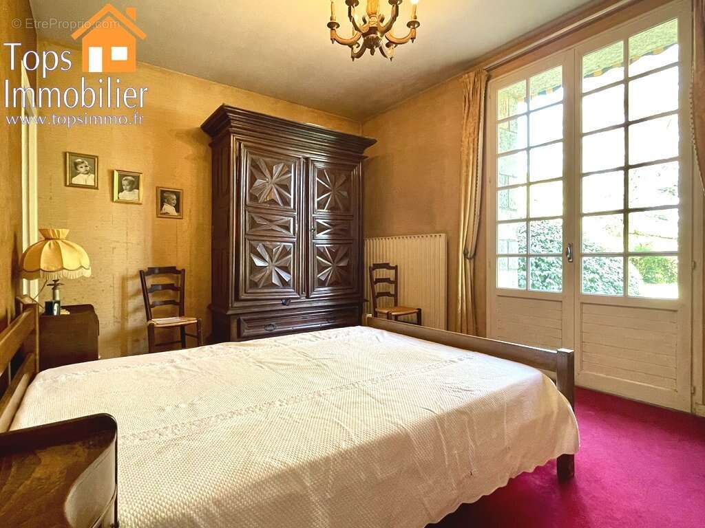 Maison à VILLEFRANCHE-DE-ROUERGUE