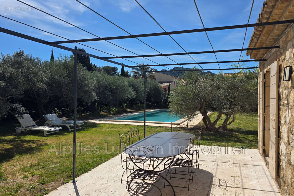 Maison à EYGALIERES