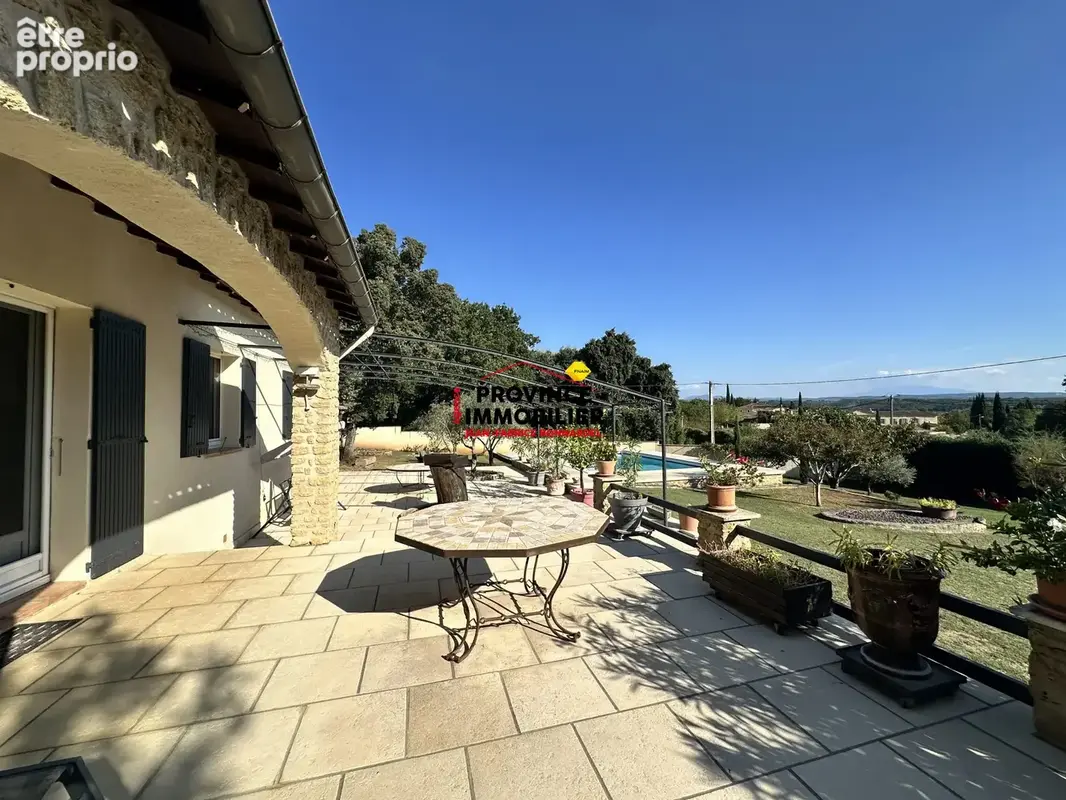 Maison 6 pièces 143 m² à vendre à Grignan (26230) - photo 2