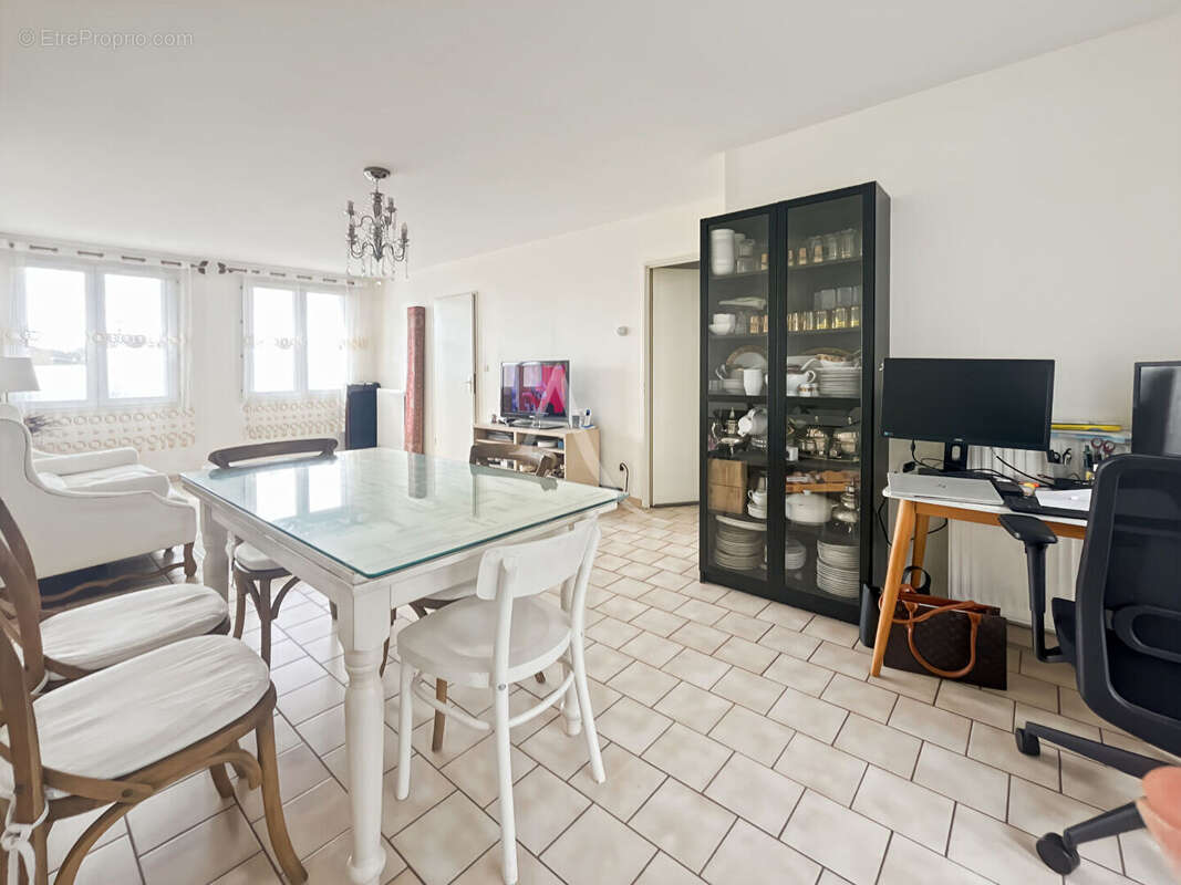 Maison à COURDIMANCHE
