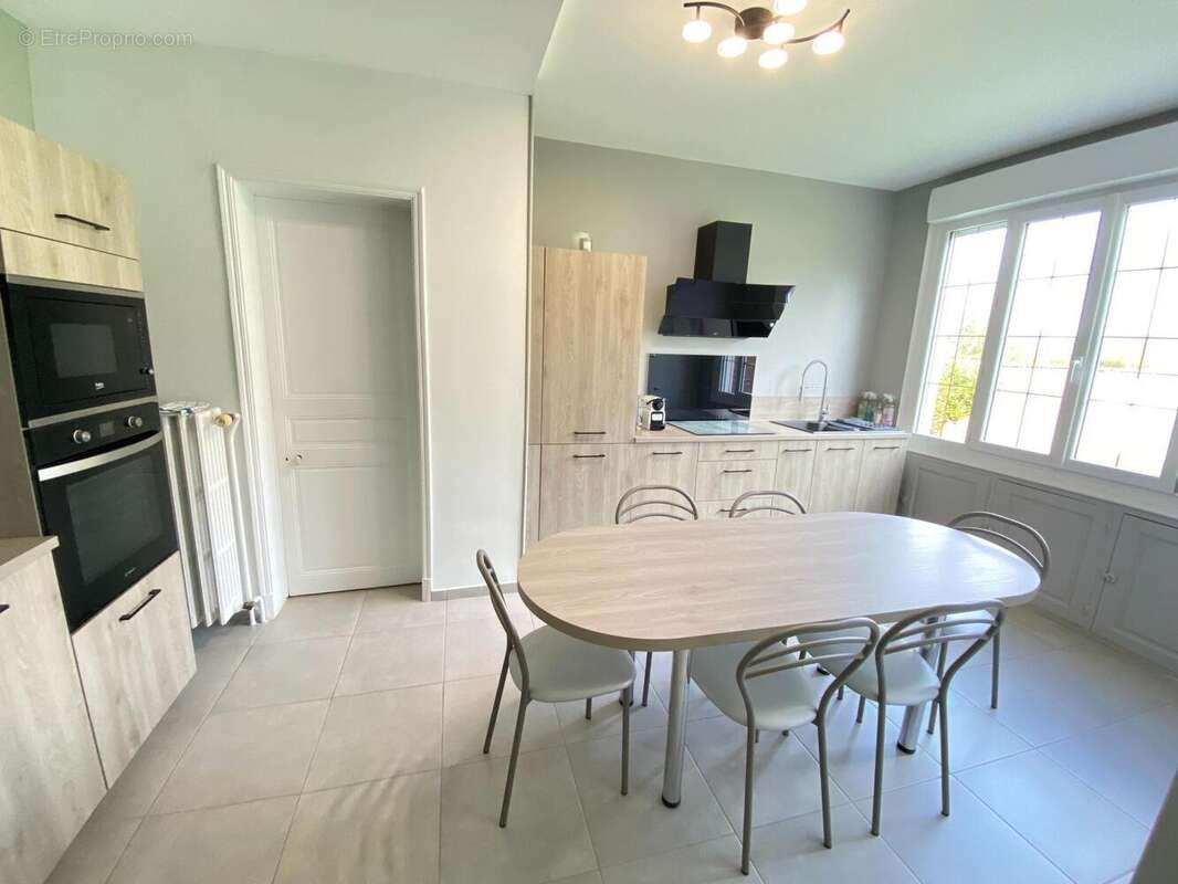 Maison 140 m² à Noyon  - photo 7