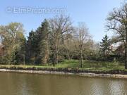 Terrain à BRINON-SUR-SAULDRE