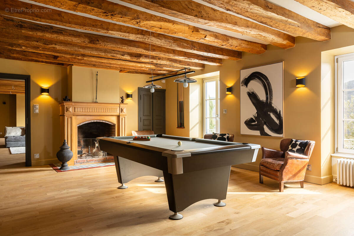 Maison à REGNIE-DURETTE