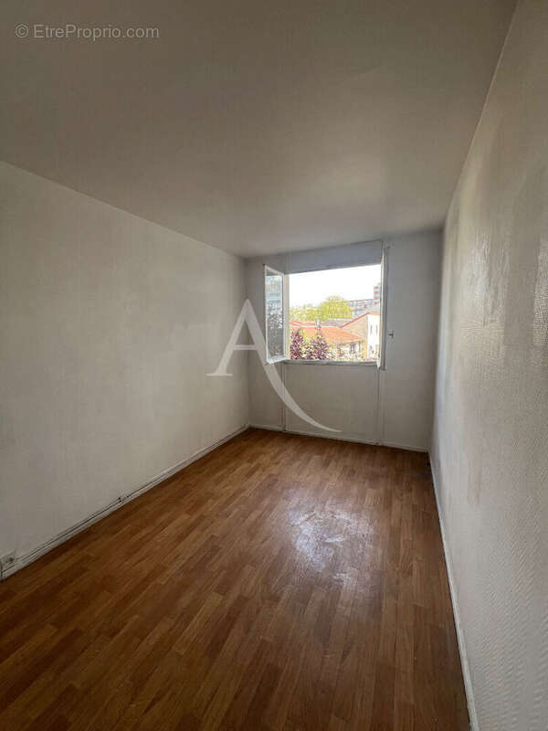 Appartement Aubervilliers 4 pièce(s) 61 m2 - photo 15