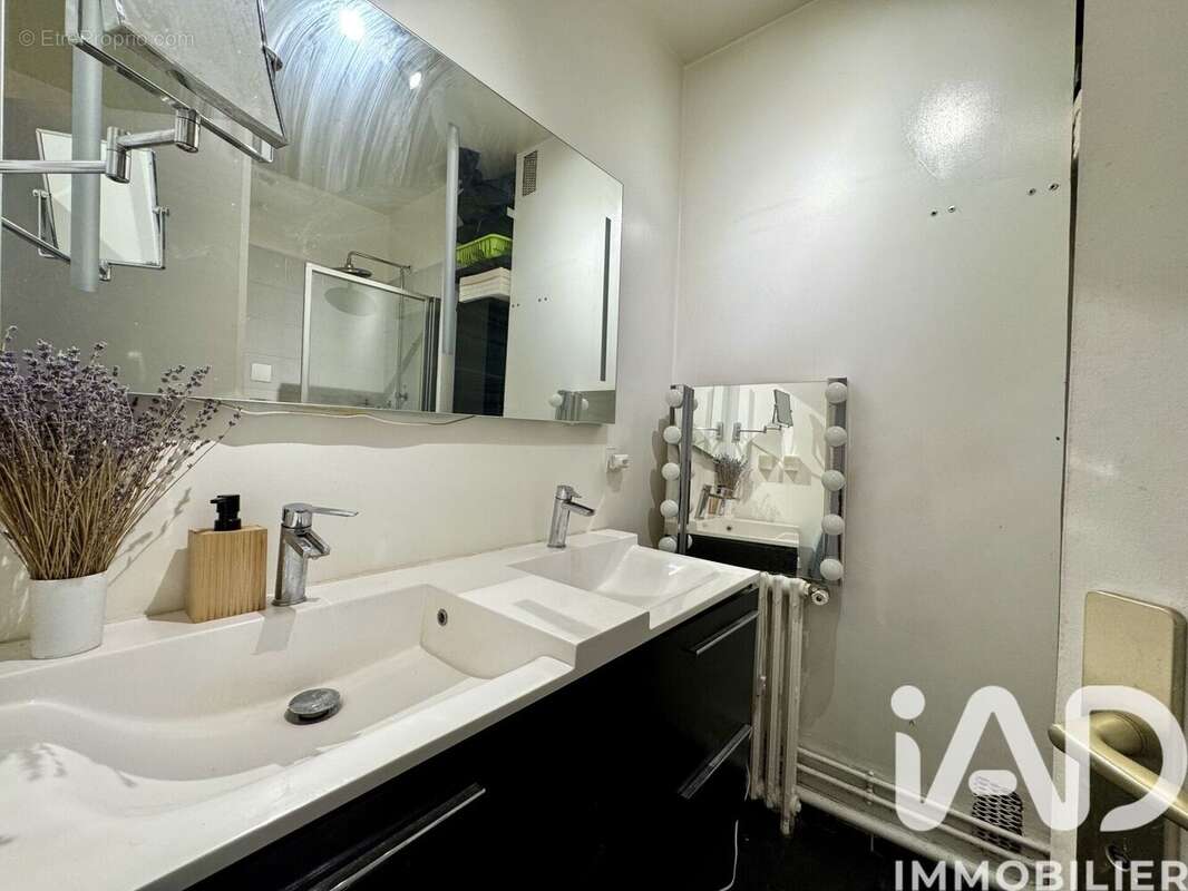 Photo 8 - Appartement à PARIS-16E