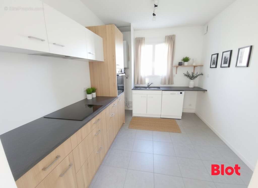 Maison 78 m² à La Chapelle-Des-Fougeretz  - photo 4