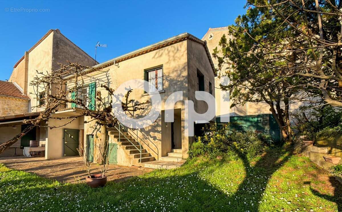 Maison de village avec piscine et 8 chambres - photo 2