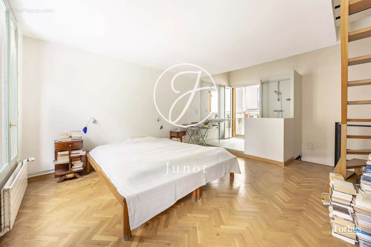 Appartement à PARIS-11E