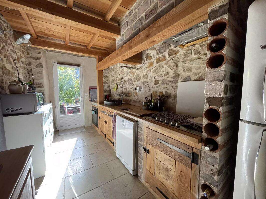 Maison à ROBIAC-ROCHESSADOULE