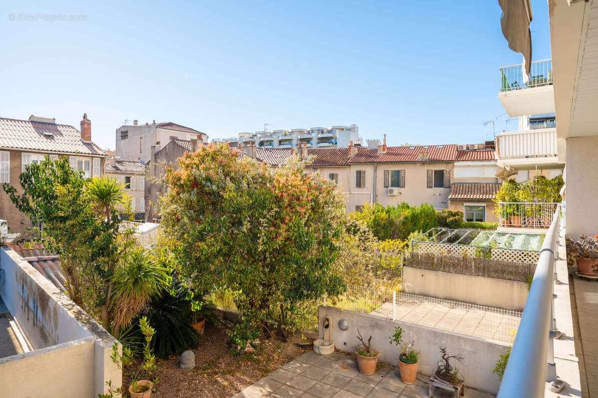 Appartement à MARSEILLE-8E