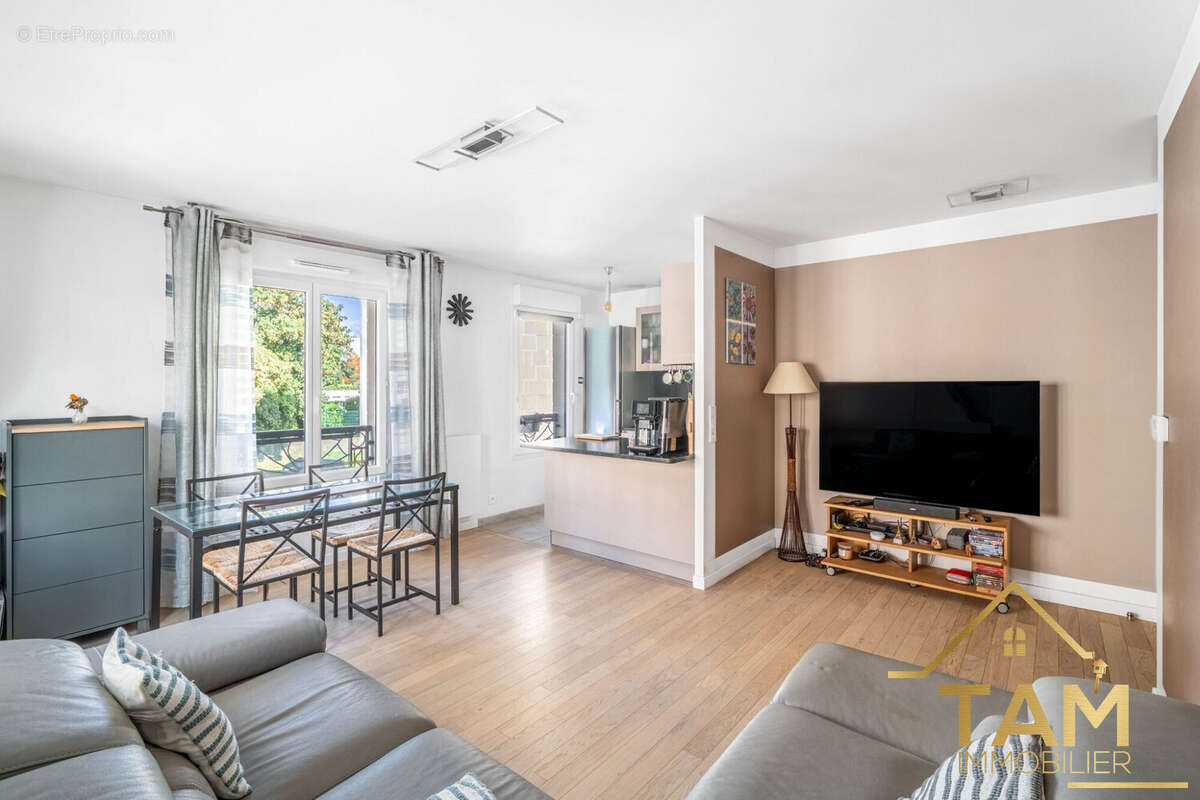 Appartement à SURESNES
