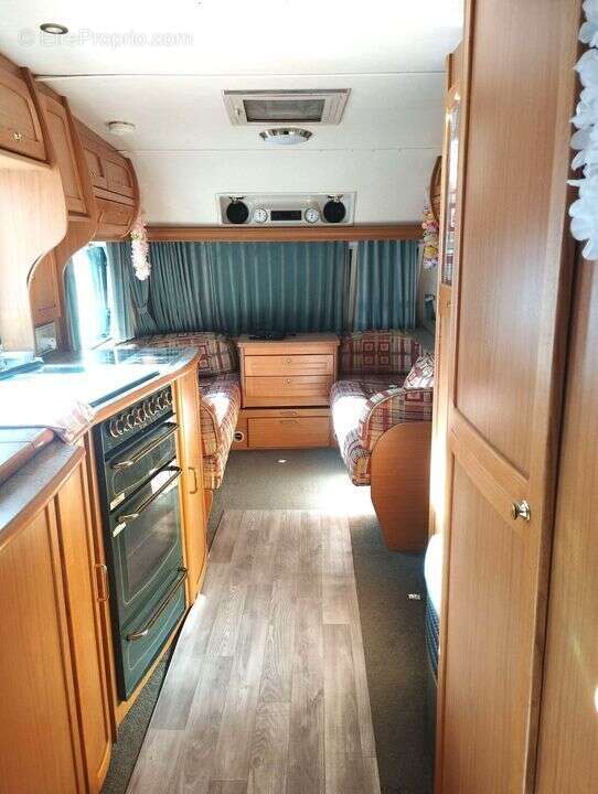 LE BEAUSSET-TERRAIN NON CONSTRUCTIBLE-A VENDRE-SECTEUR CALME - Terrain à LE BEAUSSET