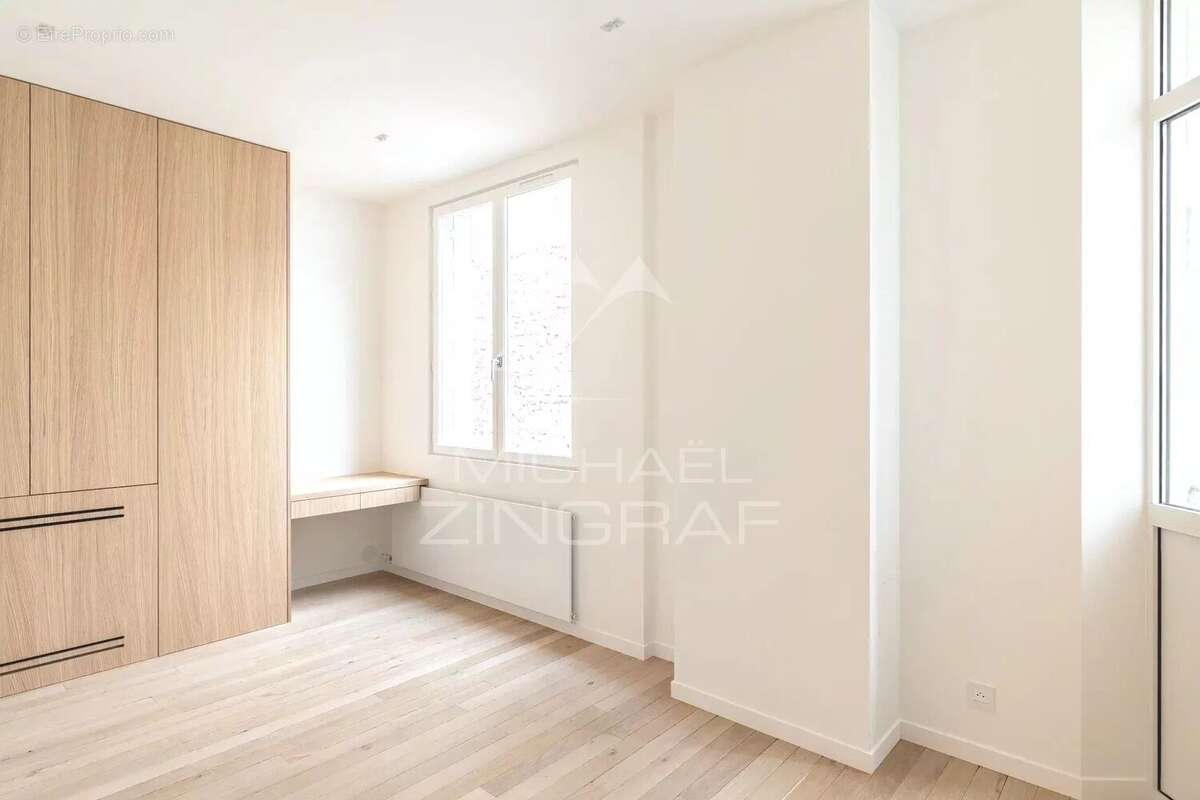 Appartement à PARIS-8E