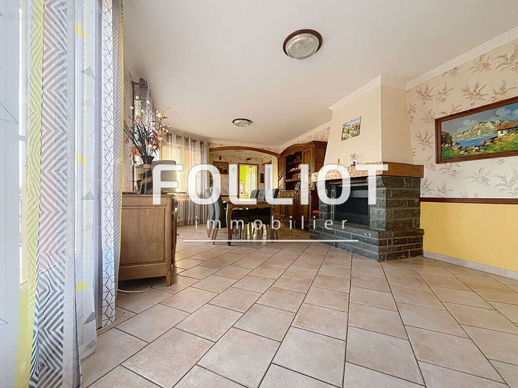 Maison à BRICQUEVILLE-SUR-MER