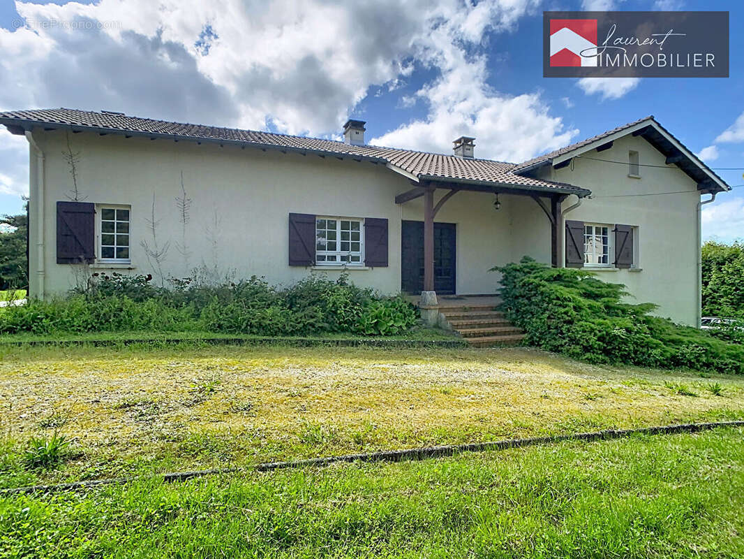 EXCLUSIVITE: Propriété familiale de charme à LACROST - photo 13