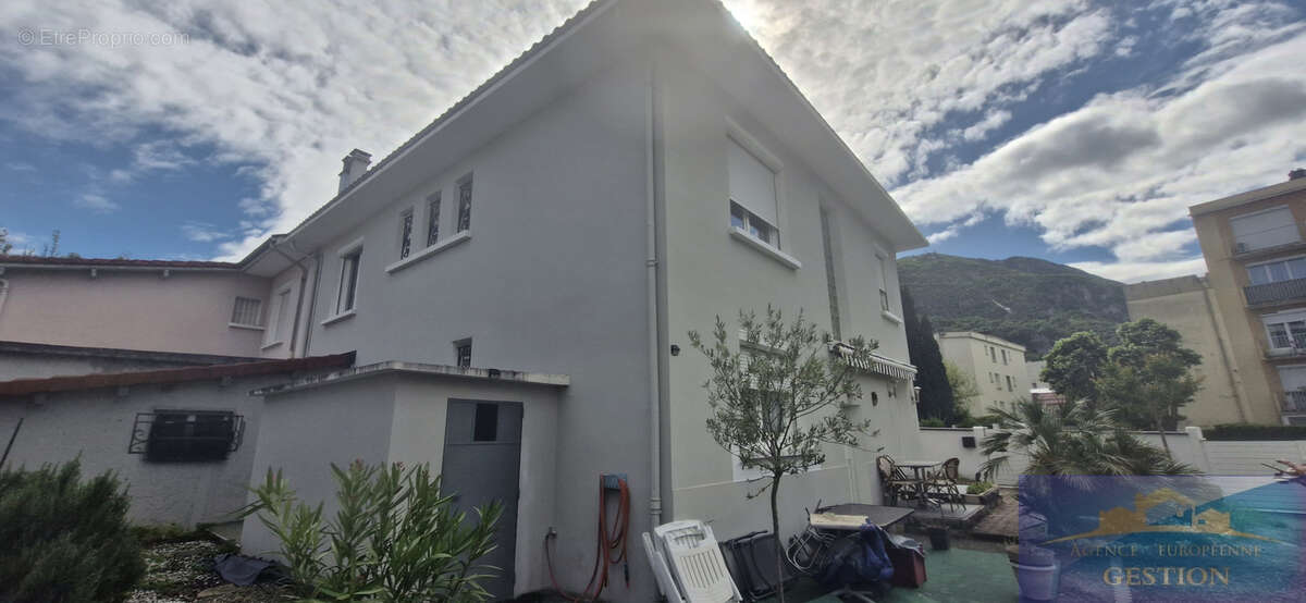 Maison à LOURDES