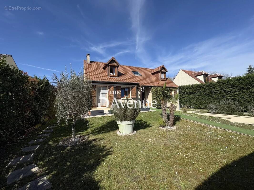 Maison à SUCY-EN-BRIE