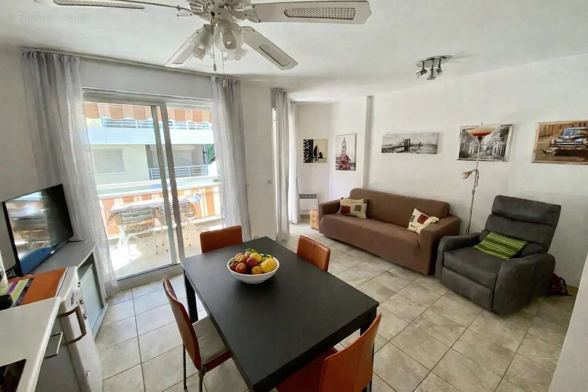 Appartement à ROQUEBRUNE-CAP-MARTIN