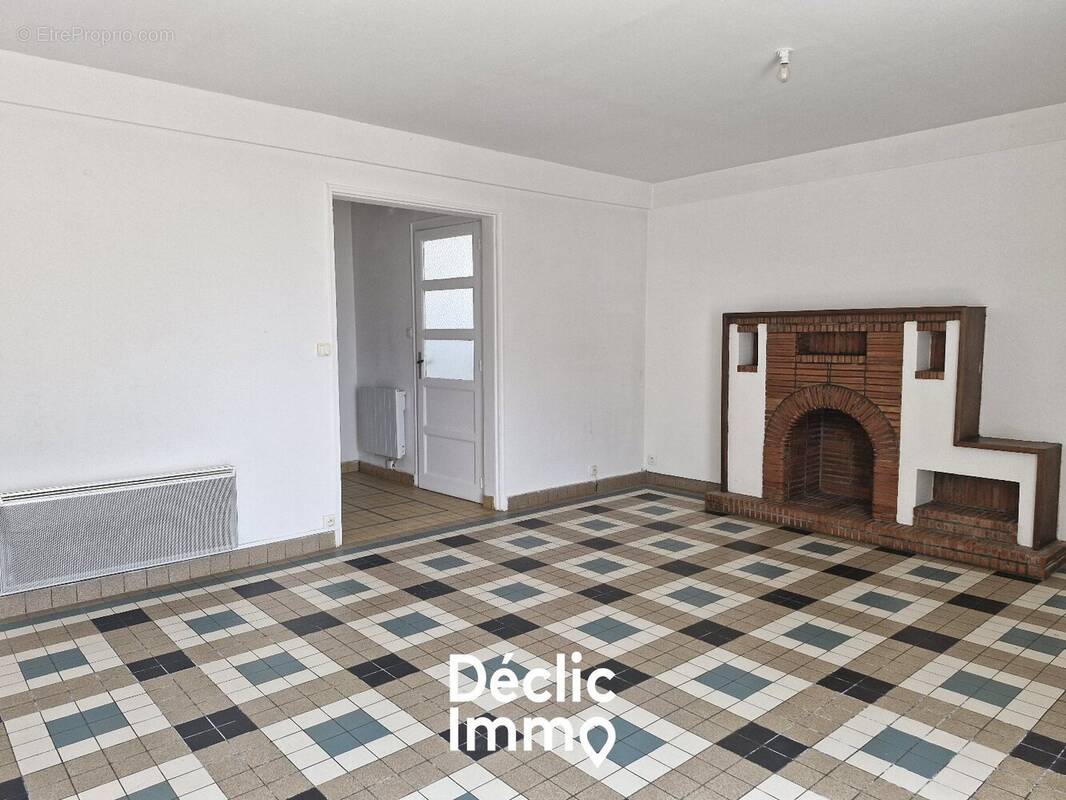 Maison à CHAILLE-SOUS-LES-ORMEAUX