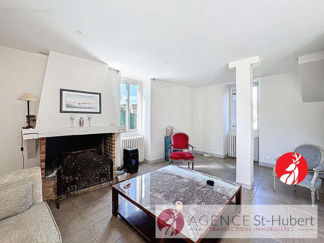 Maison à NOISY-SUR-ECOLE